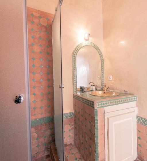 Номер Стандарт, Riad Dar Nawfal