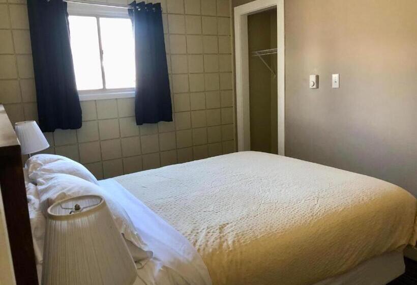 Люкс Повышенной Комфортности, Canterbury Inn
