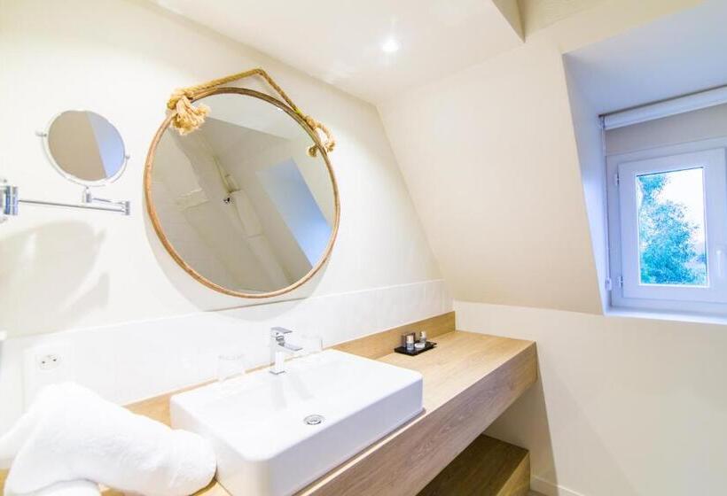 Люкс Вид на Сад, Manoir D Hastings