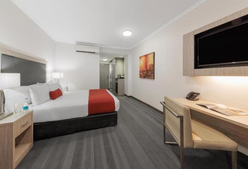 디럭스 룸 킹사이즈 침대, The Smith Hotel Darwin