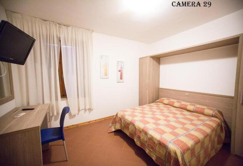 اتاق استاندارد یک نفره, I Tigli Albergo Diffuso