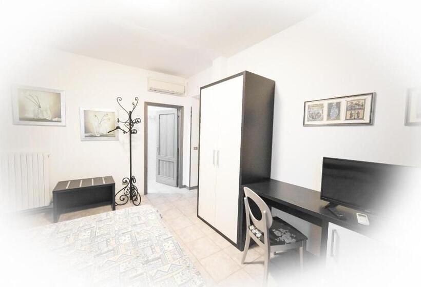 اتاق استاندارد سه نفره, I Tigli Albergo Diffuso
