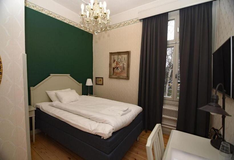 Номер Стандарт Индивидуальный, Park Hotel Linköping Fawlty Towers