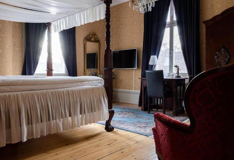Номер Комфорт, Park Hotel Linköping Fawlty Towers