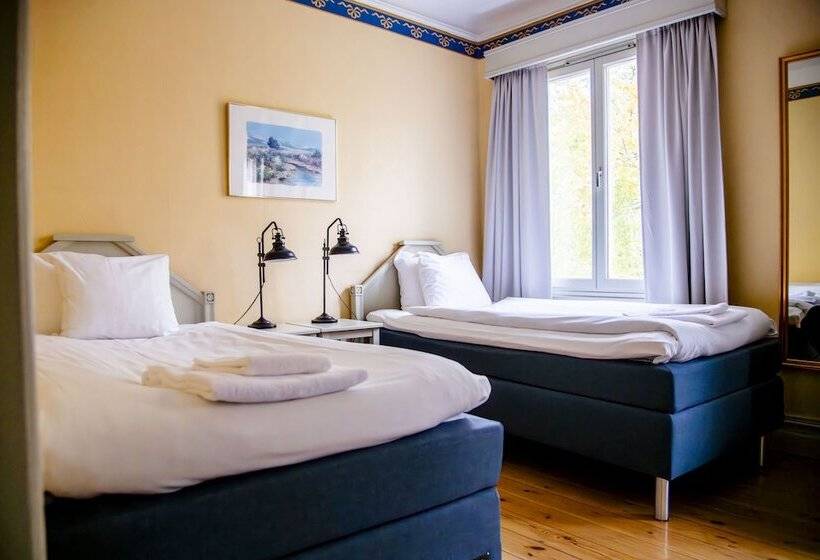 Номер Стандарт, Park Hotel Linköping Fawlty Towers