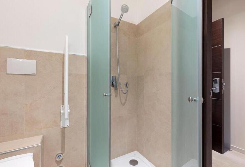 اتاق استاندارد با چشم‌انداز دریا, B&b Hotel Savona