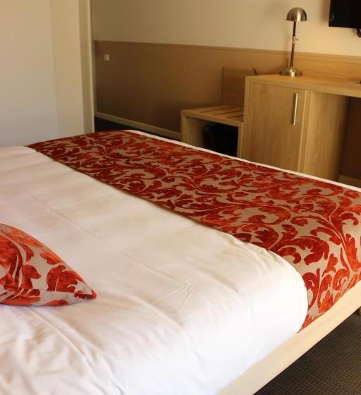 Superior Room with Terrace, Royal Cottage