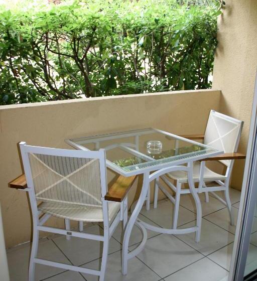 اتاق استاندارد با بالکن, Royal Cottage