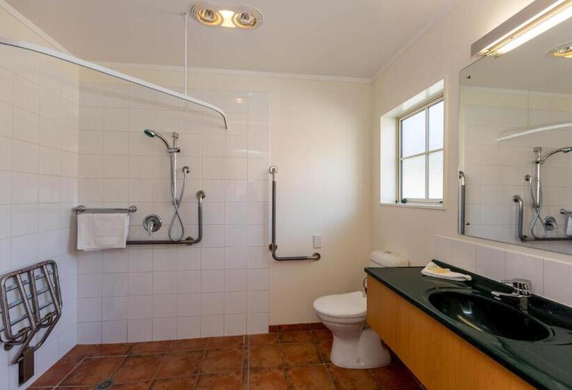 이그제큐티브 스튜디오, Aspen Court Motel Taihape