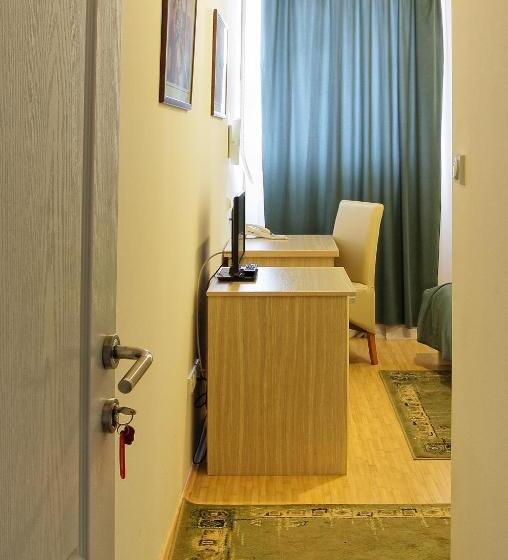 اتاق استاندارد یک نفره, Garni Hotel Hamburg