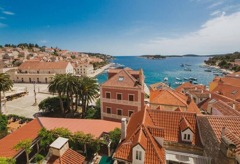 Люкс Deluxe Вид на Море, Park Hvar