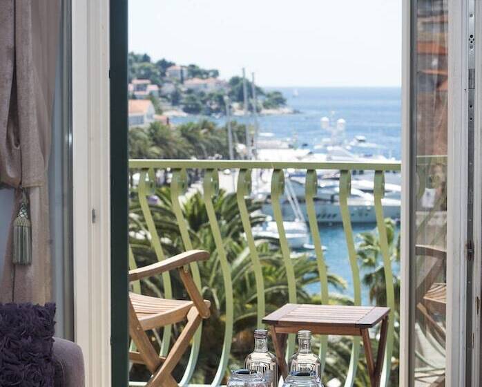 Люкс Deluxe Вид на Море, Park Hvar
