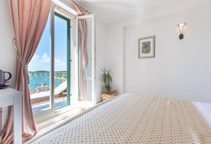 Люкс Deluxe Вид на Море, Park Hvar