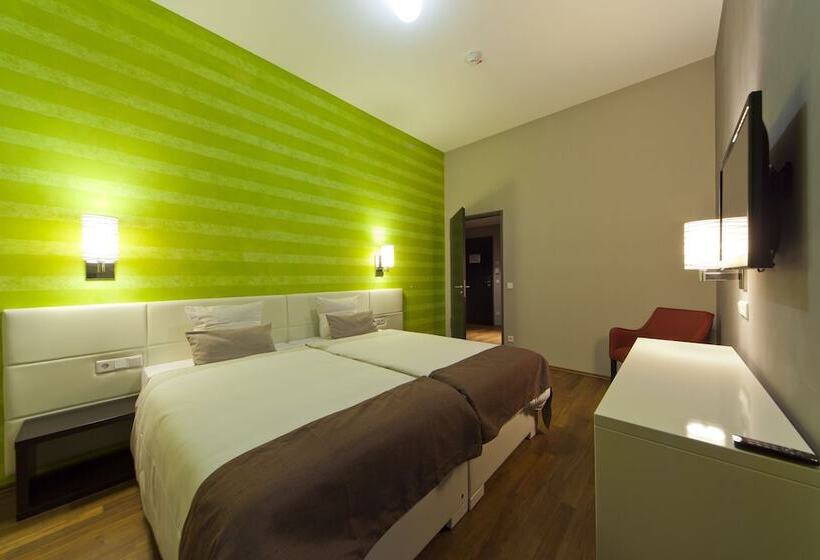 Номер Стандарт, Kedi Hotel Papenburg