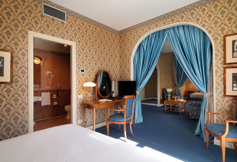 Люкс, Grand Hotel Astoria