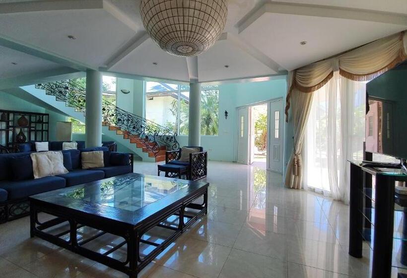 וילה בת 3 חדרי שינה, Pinjalo Resort Villas   Jade Hill Project Property Development