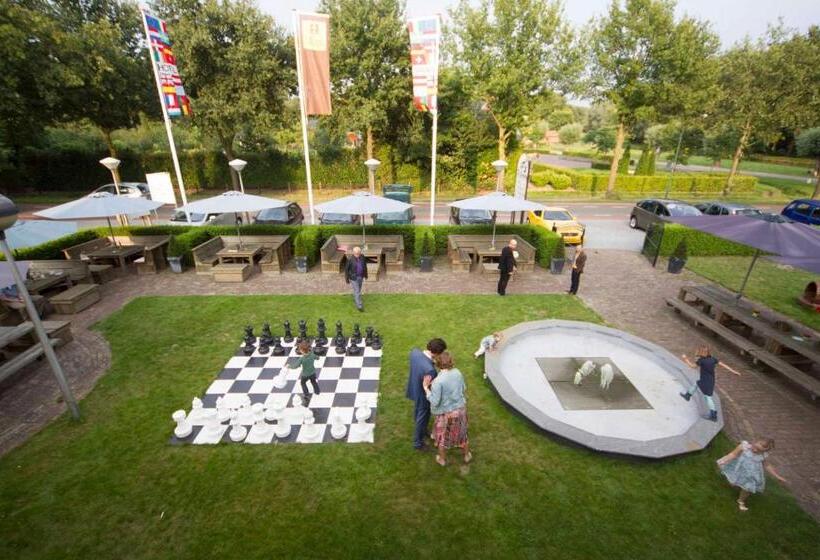Номер Стандарт, Restaurant De Leygraaf