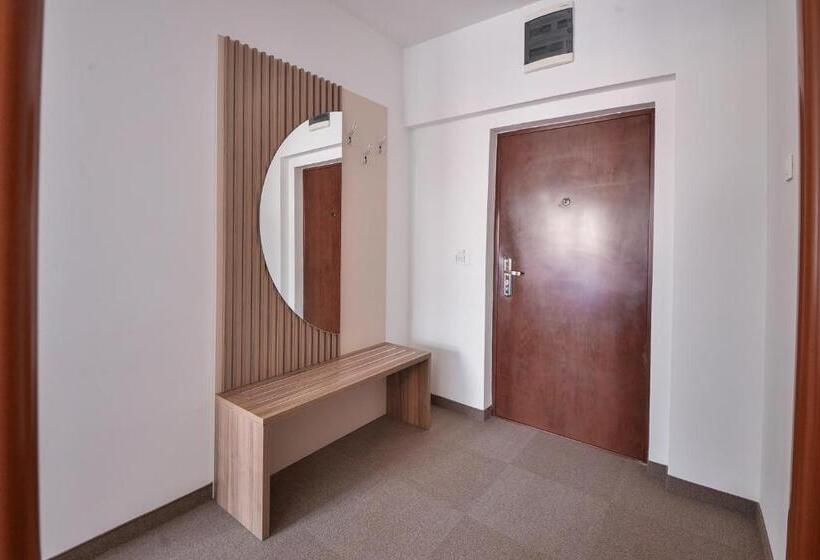 آپارتمان 2 خوابه, Magnolia Place