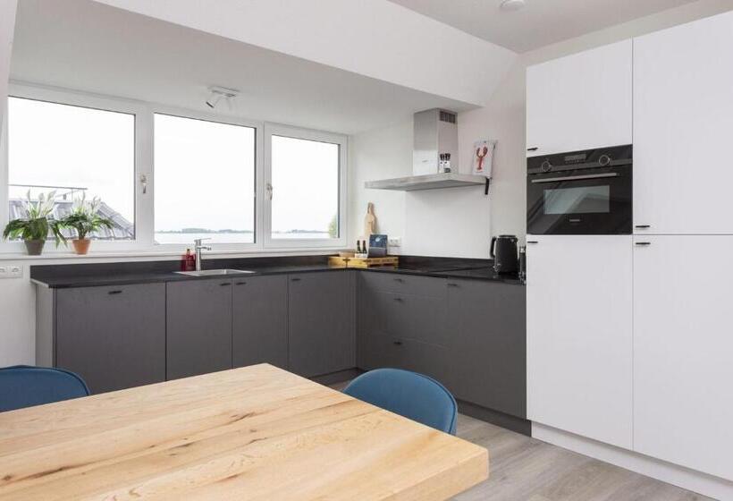 침실 4개 아파트, Vakantie Appartement   Sneekermeer