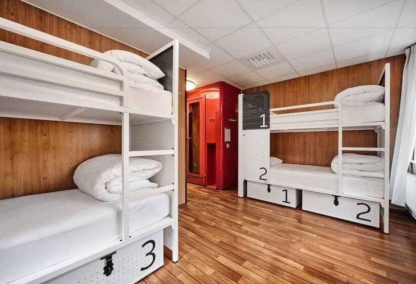 Кровать в Общей Комнате, Generator Stockholm