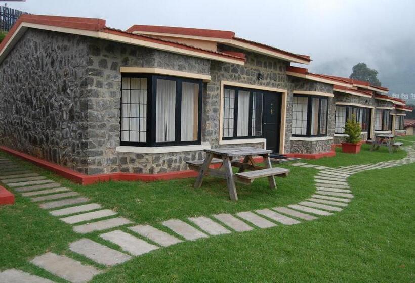 کابین, Green Pastures   A Hill Country Resort