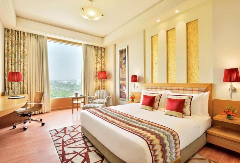 Номер Deluxe, Radisson Noida
