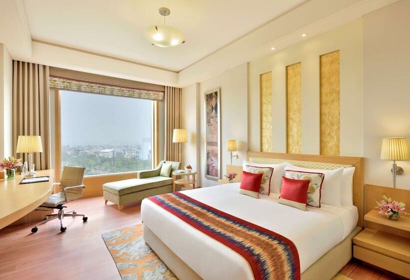 Номер Deluxe, Radisson Noida