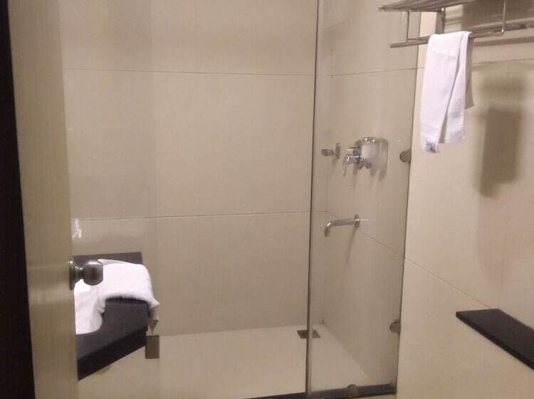 اتاق لوکس, Rajshree & Spa