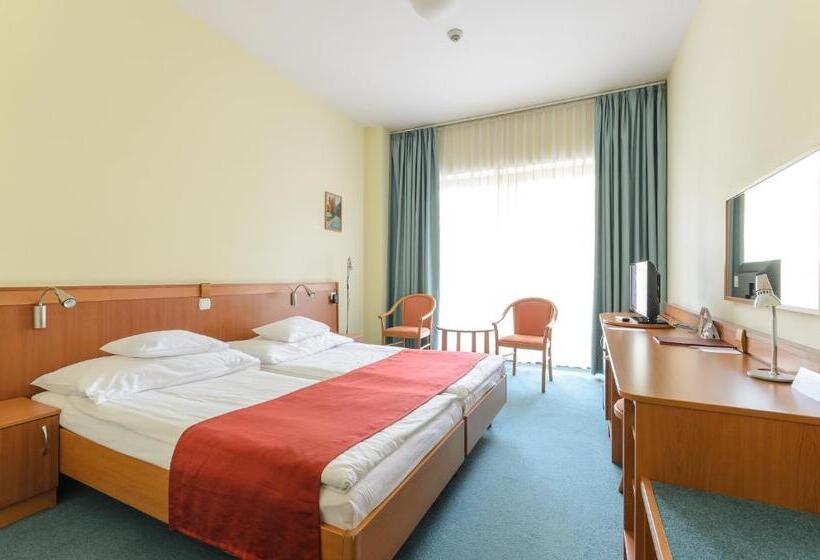 اتاق استاندارد با بالکن, Hunguest Hotel Aqua Sol