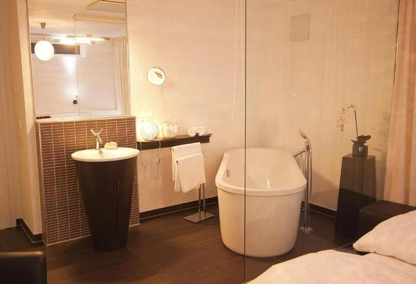 اتاق استاندارد با بالکن, Lupinenhotel Bodensee