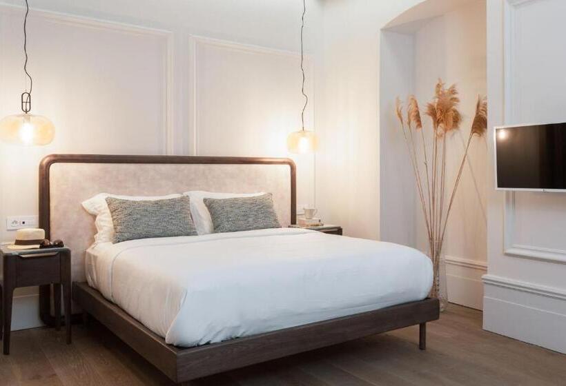 اتاق سوپریور با تخت بزرگ, Castro Hotel Syros