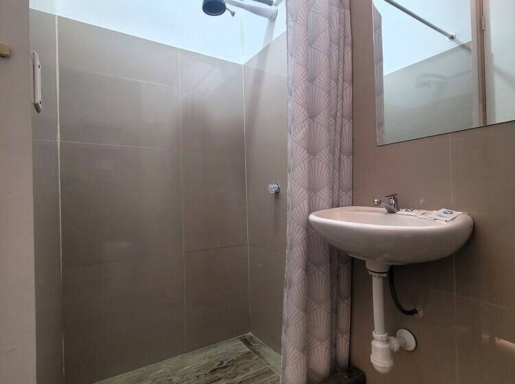اتاق استاندارد, Ayllu B&b Ollantaytambo