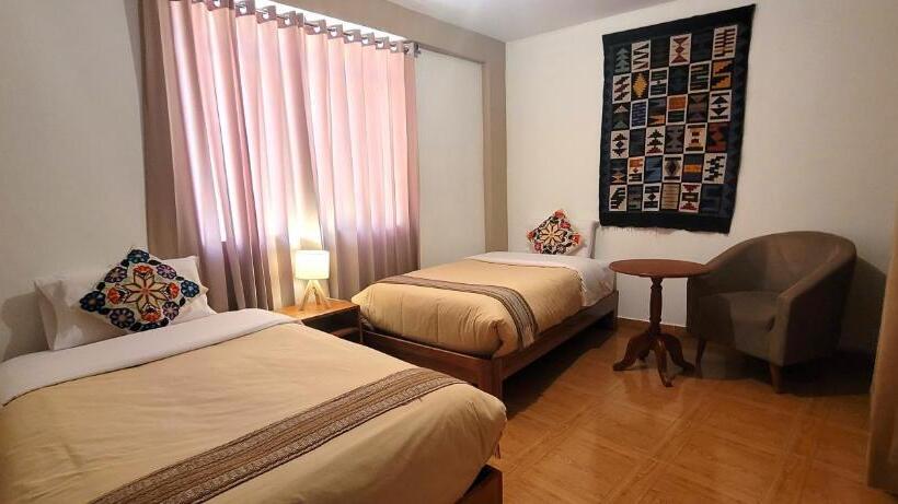 اتاق استاندارد, Ayllu B&b Ollantaytambo