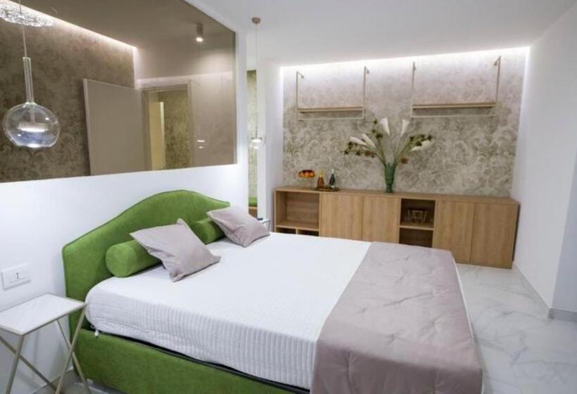Номер Superior Кровать Кинг, Marinisa Suite Luxury Room