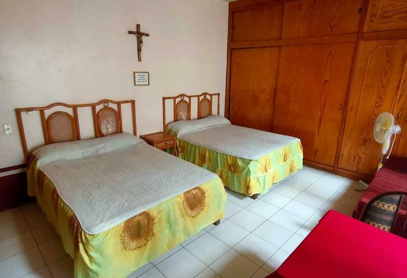 Quarto Estandar, Oyo  Posada Santa Cecilia, Jerez Zacatecas