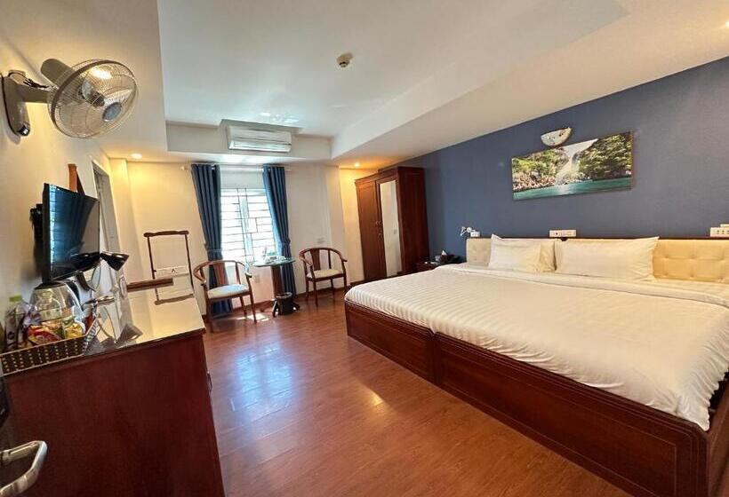 اتاق لوکس با چشم‌انداز شهر, A25 Hotel  137 Nguyễn Du   đà Nẵng