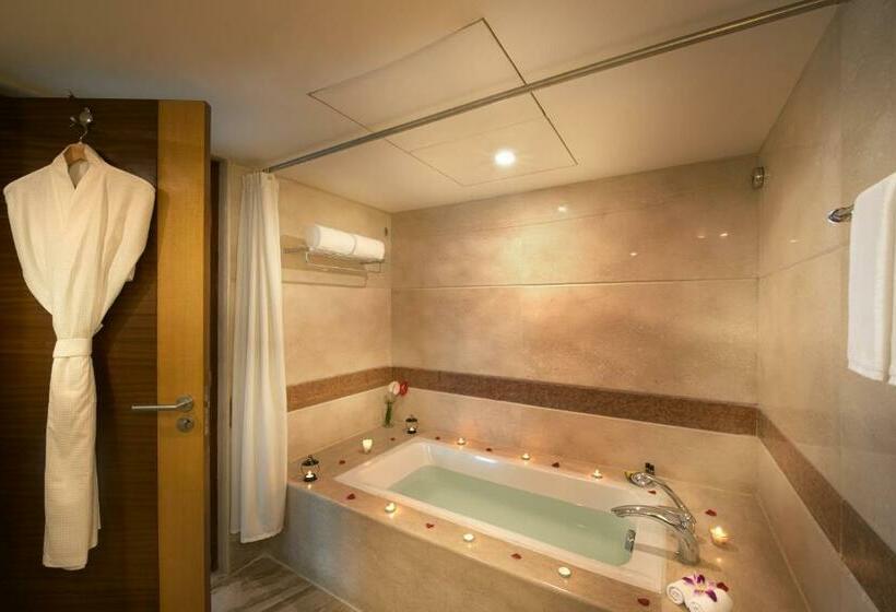 سوییت لوکس, Accord Puducherry
