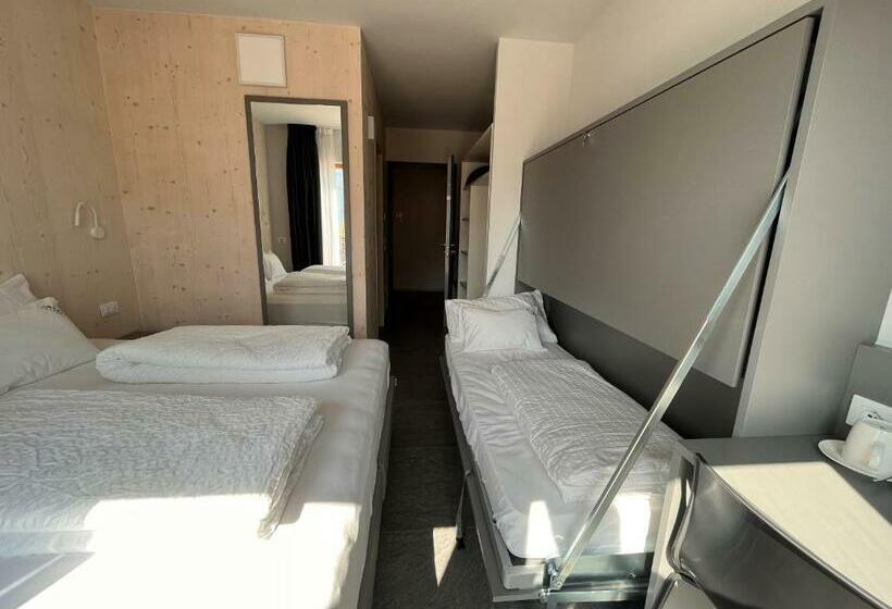 חדר משפחתי, Agriturismo Margone