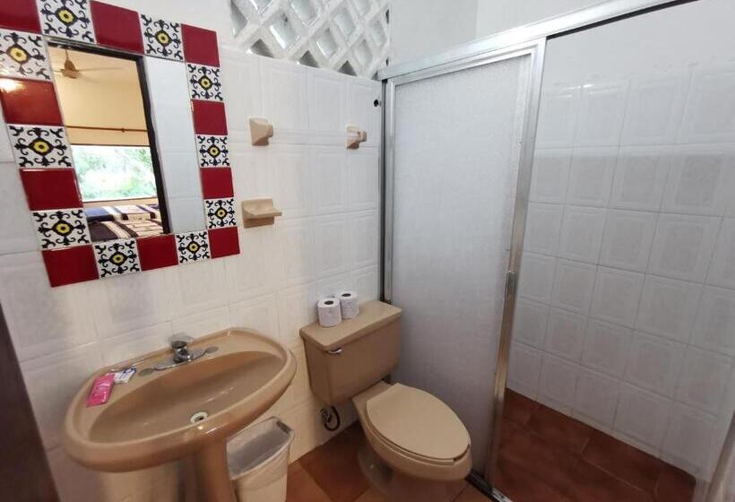 اتاق استاندارد یک نفره, Doralba Inn Chichen