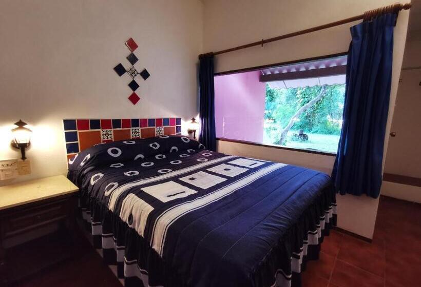 اتاق استاندارد سه نفره, Doralba Inn Chichen