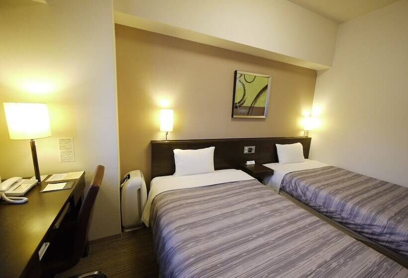 Номер Стандарт, Route Inn Chitose Ekimae