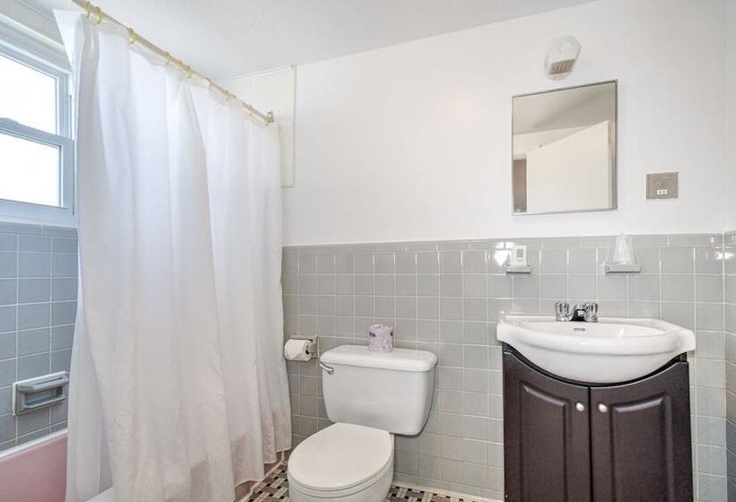 Номер Стандарт 2 Двуспальные Кровати, Motel Grande Ile