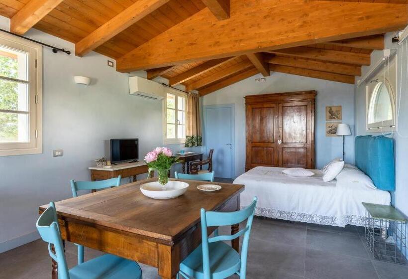 带景观的三人标准房间, Agriturismo Bellandi