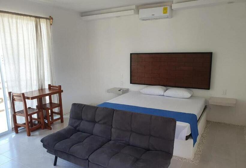 اتاق لوکس با بالکن و چشم‌انداز دریا, Riviera Bonfil
