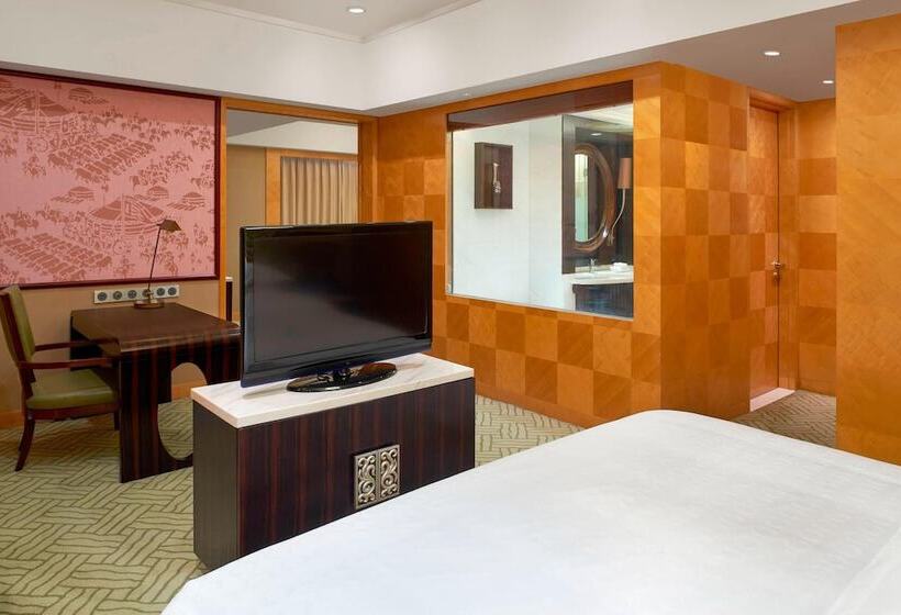 سوئیت کلاب, Sheraton Hohhot
