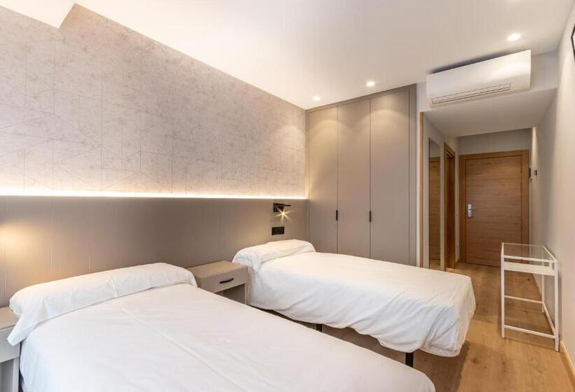 Quarto Deluxe, Eightrooms La Rioja Pension