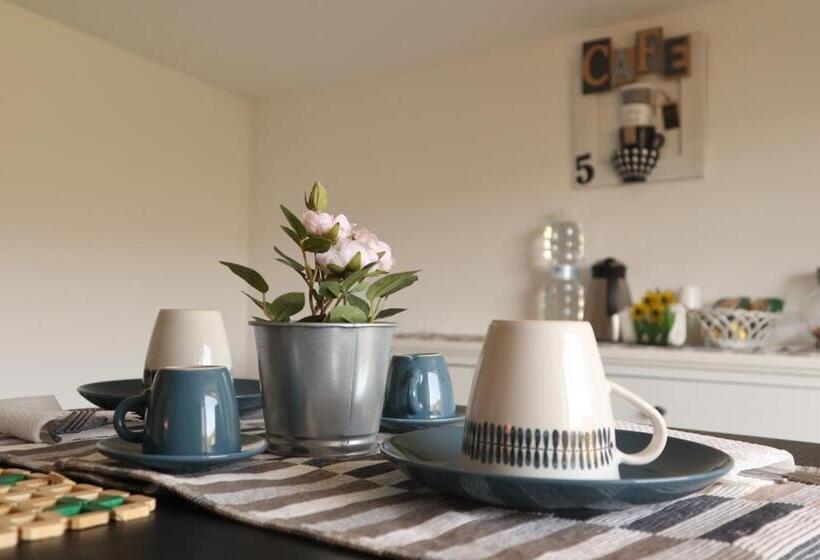 اتاق استاندارد با تخت بزرگ, B&b La Marinella