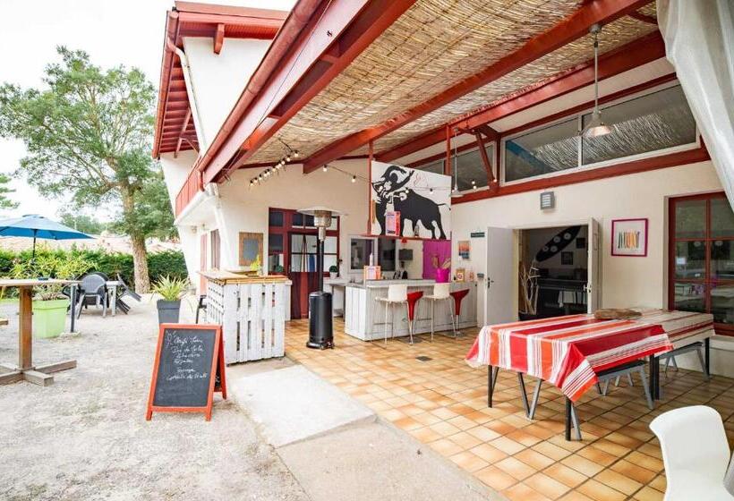اتاق اکونومی, Nouvel Horizon Guest Center Landes