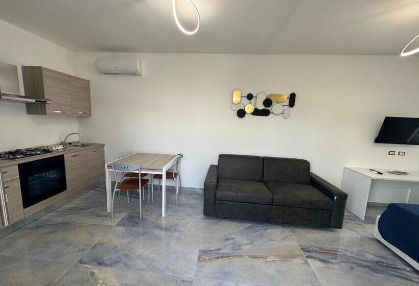 استودیو استاندارد با بالکن, Infinity Residence Con Parcheggio