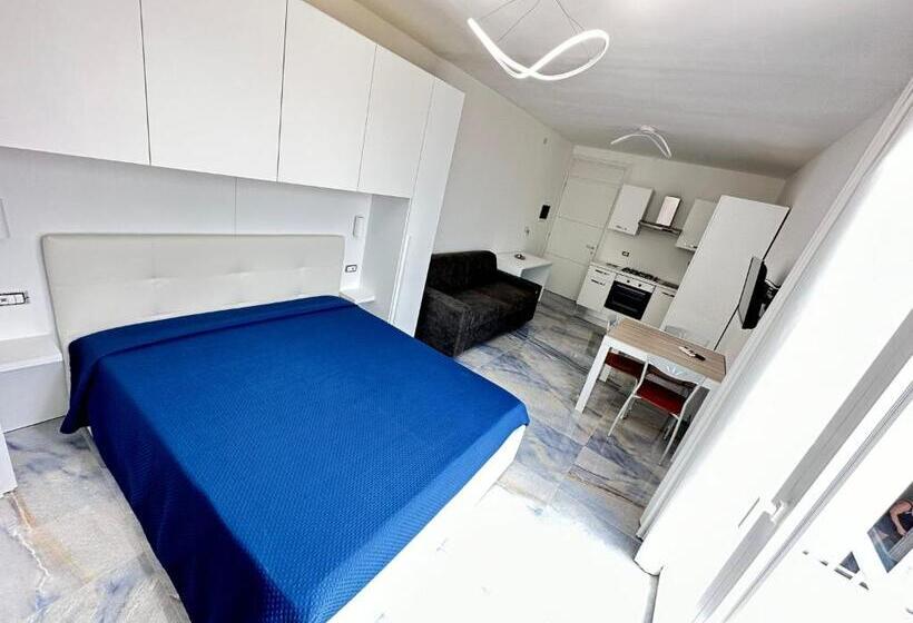 استودیوی استاندارد, Infinity Residence Con Parcheggio